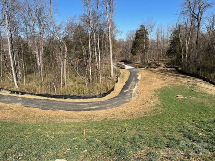 19020 Newburg Hill Road active home in Davidson Woods, Davidson, NC