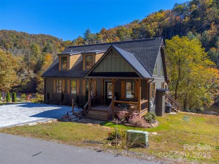 186 Grayling Drive sold home in Cullowhee River Club, Cullowhee, NC