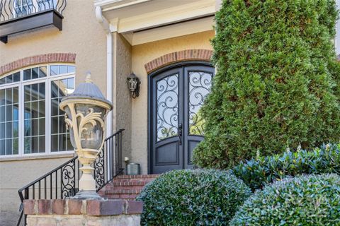 5129 Watermead Lane