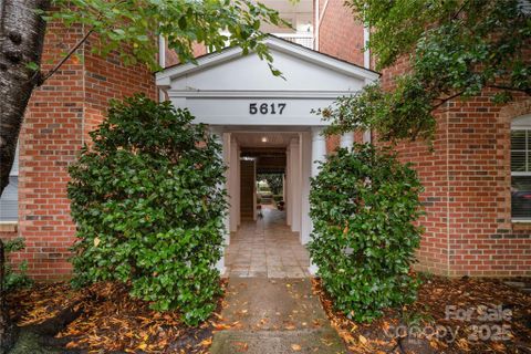 5617 Fairview Road sold home in Wren Crest, Charlotte, NC