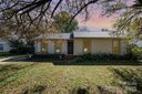 7528 Lancashire Drive sold home in Mint Hill, SC