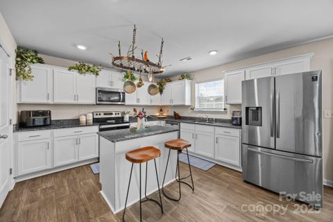 321 Kingsford Drive