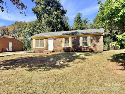 987 Pebble Road
