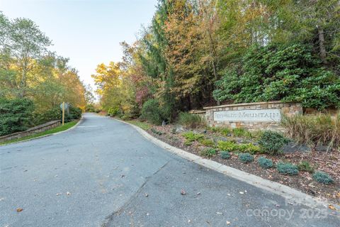 510 Sweetspire Ridge active home in Reynolds Mountain, Asheville, NC