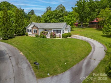 Homes in Meadowview, Saluda