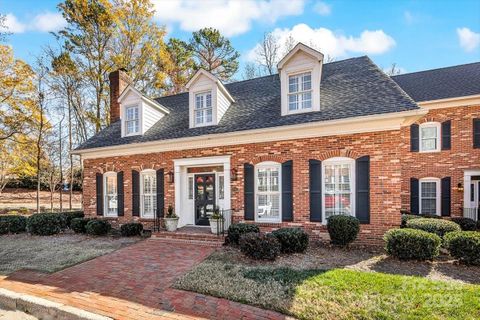 5922 Sharon Hills Road sold home in Sharon Hills, Charlotte, NC