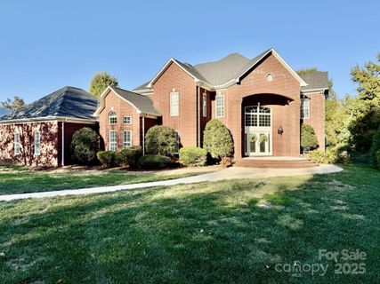 2258 Rising Sun Lane sold home in Lake Providence, Matthews, NC