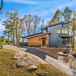 15 Laurel Ledge Way