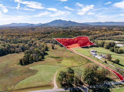 A home in Tryon Equestrian Farms, Mill Spring
