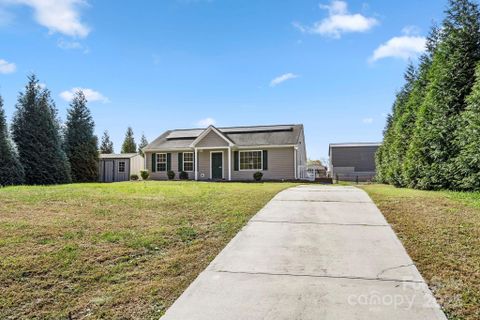 116 Maple Crest Drive sold home in Autumn Woods, Kings Mountain, NC