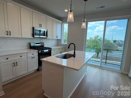 1618 Spring Street active home in Equinox, Charlotte, NC