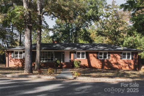 Homes in Forest Hills, Albemarle