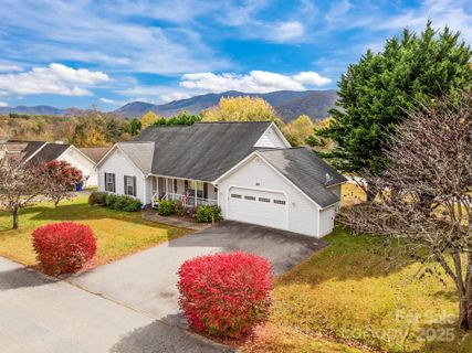 60 Eden Glen Road sold home in Eden Glen, Black Mountain, NC