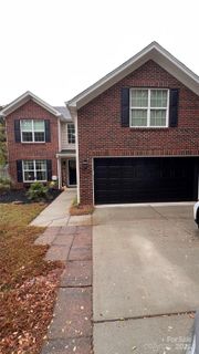 401 Sugar Maple Drive sold home in Lake Shore, Tega Cay, SC