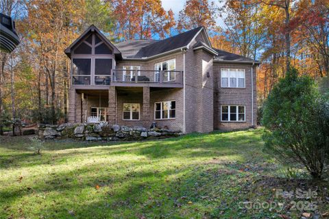 886 Soquili Drive active home in Connestee Falls, Brevard, NC