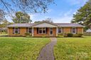8915 Wedgewood Drive sold home in Huntersville, SC