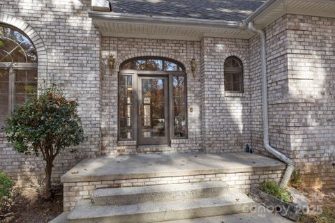 14816 Lonesome Oak Circle sold home in Royal Oaks, Charlotte, NC
