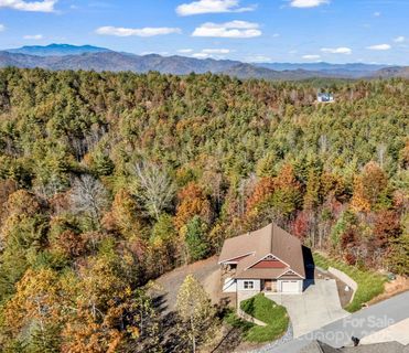 5588 Table View Lane active home in The Coves Mountain River Club, Lenoir, NC