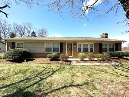 3157 28th Street sold home in Eastwood, Hickory, NC