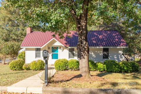 414 Forest Avenue sold home in West End, Albemarle, NC