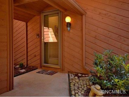 507 Woodfield Dr
