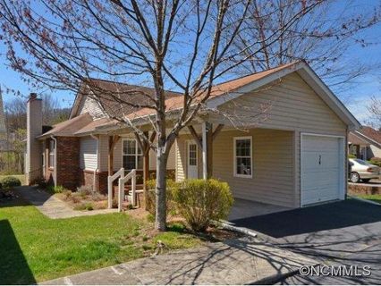 36 S Creekside Court