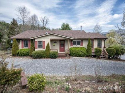 55 Round Top Road sold home in Coleman Mtn Estates, Waynesville, NC