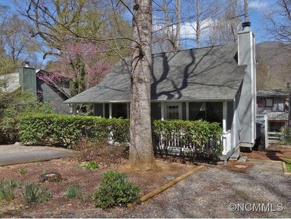 18 Gail Dr