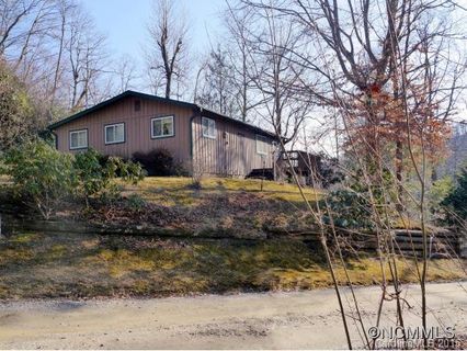 11 Kimberly Road sold home in Bonnie Highlands, Black Mountain, NC