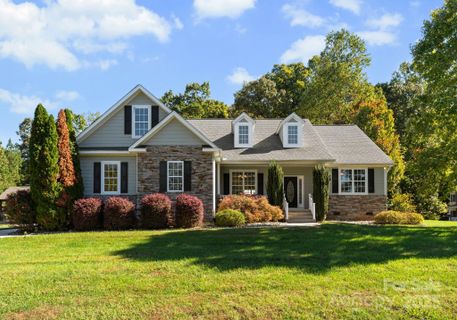 193 Winding Creek Drive sold home in Twin Creek Estates, Troutman, NC