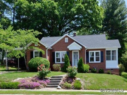 1130 Hyman Avenue sold home in Hyman Heights, Hendersonville, NC