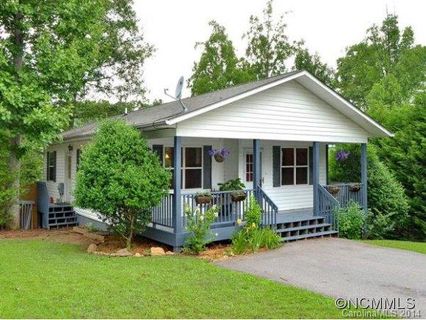 8 Oaken Court sold home in Twin Springs, Asheville, NC