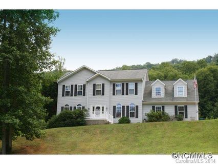8 Capitol Hill Lane sold home in Ruth Villa, Candler, NC