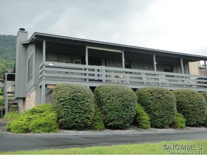 50 Boulder Ln