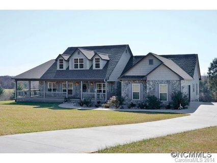 944 Ar Thompson Road sold home in The Farms at Mill Spring, Mill Spring, NC