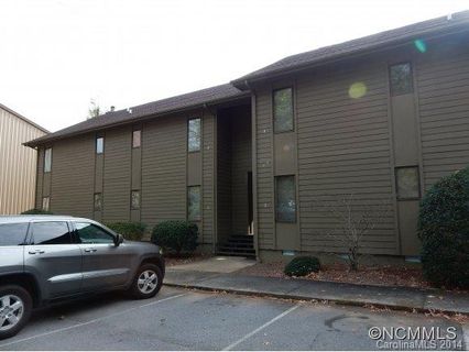 201 Racquet Club Road Unit 1