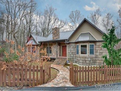 156 Woodlyn Etch sold home in Woodlyn Echoes, Hendersonville, NC