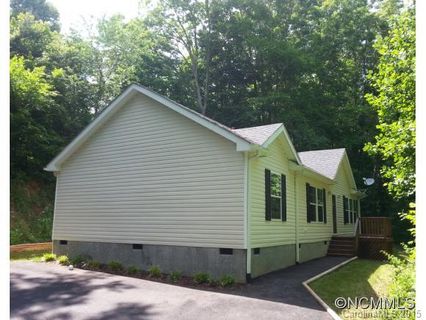 36 Melissa Ln sold home in Green Acres Estates, Leicester, NC