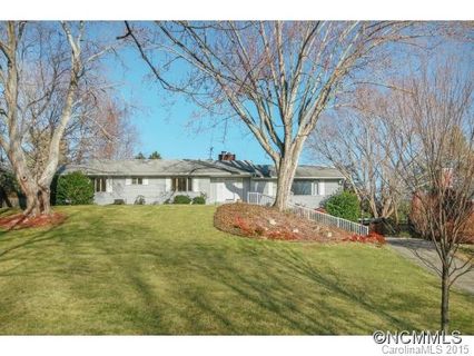 40 Martindale Road sold home in Lake View Park, Asheville, NC