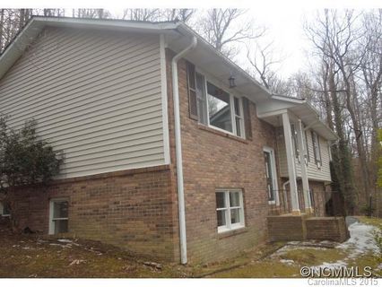 108 Creekstone Lane
