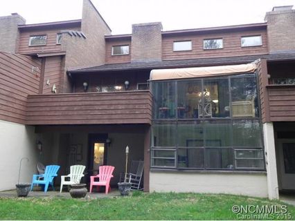 308 Woodfield Dr
