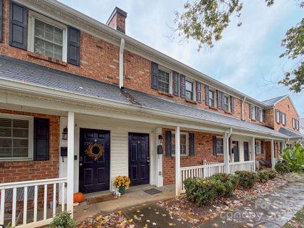 1310 Green Oaks Lane sold home in Williamsburg On Commonwealth, Charlotte, NC