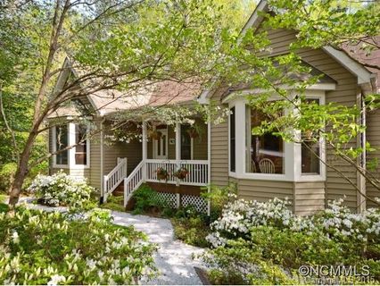 90 Skyview Dr