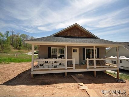 126 Indian Branch Road sold home in Ravenmont, Candler, SC