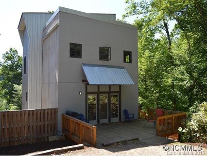 210 Westover Dr