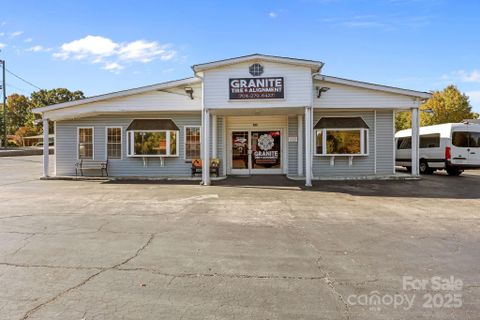 105 N Salisbury Gq Avenue
