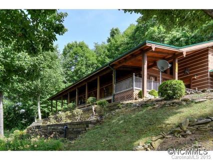 1037 Acres View Drive sold home in Apple Blossom Estates, Waynesville, NC
