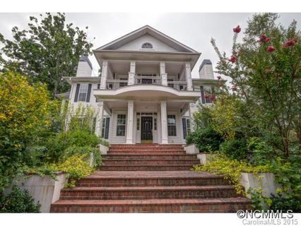 401 Oak Tree Lane