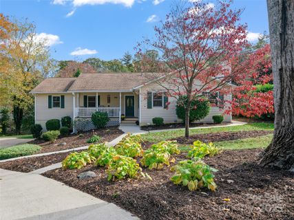 105 Goldfinch Lane sold home in Forest Lake, Asheville, NC