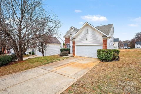 11935 Misty Pine Court sold home in Woodland Farm, Charlotte, NC